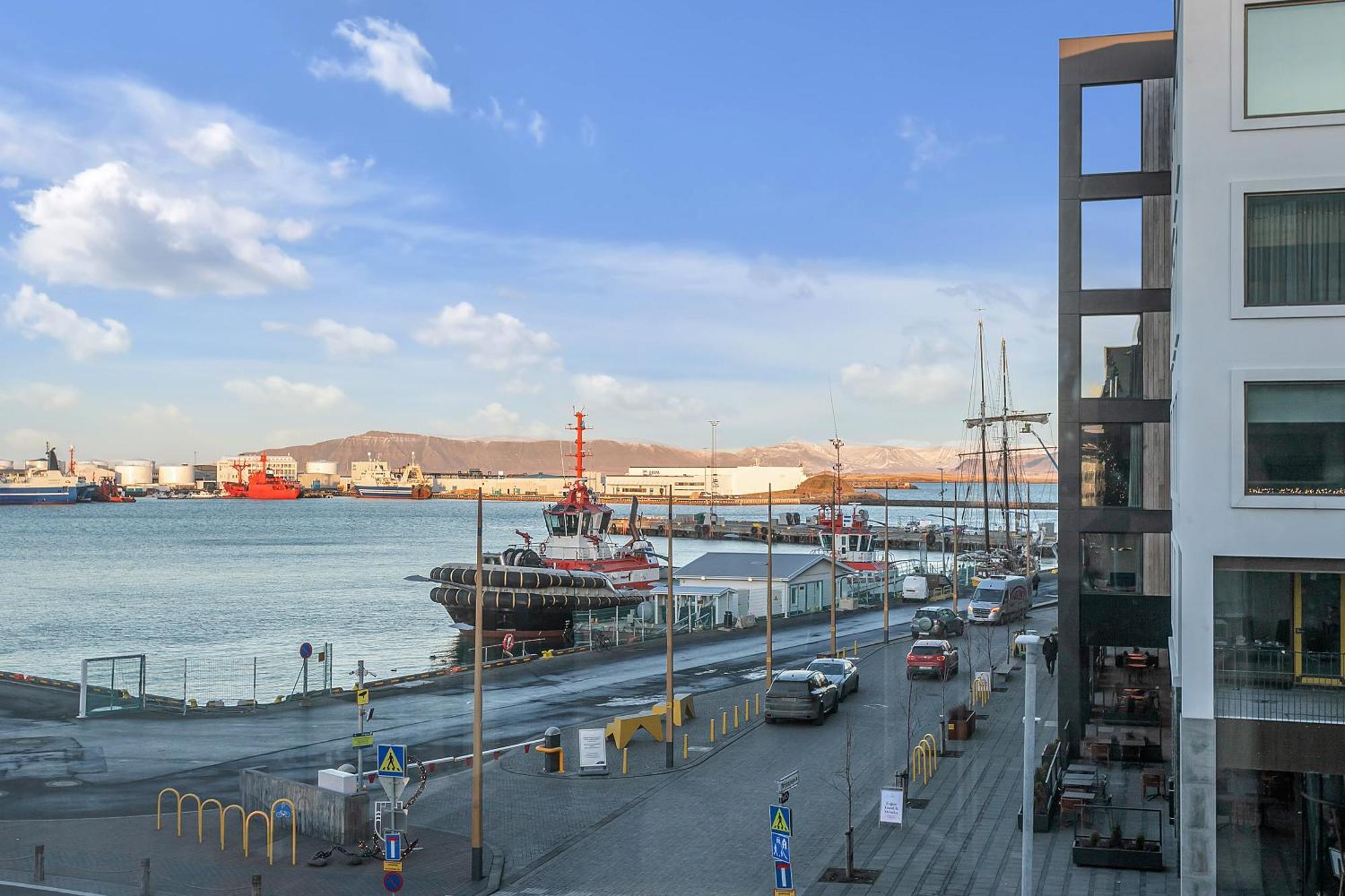 Sunny Central Reykjavik Apartment - Harbour View ภายนอก รูปภาพ